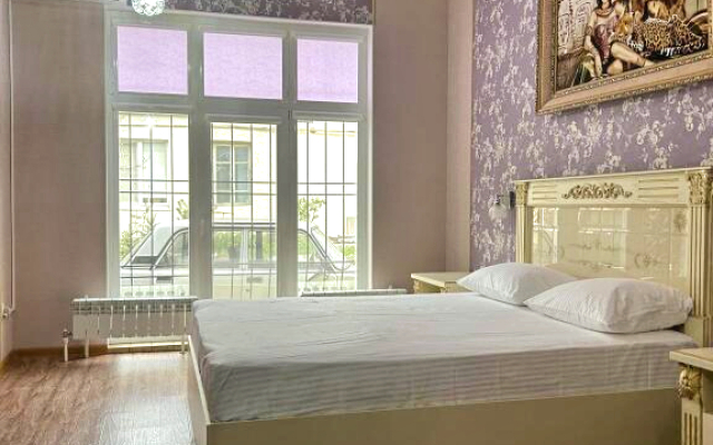Na Prospekte Kirova Flat