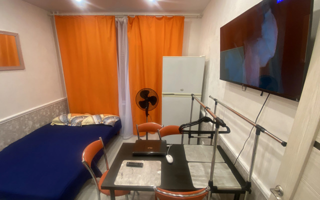 Shikarnaya Odnushka Ryadom s Meditsinskim Tsentrom Flat