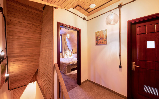 Hotel Alpine Castle