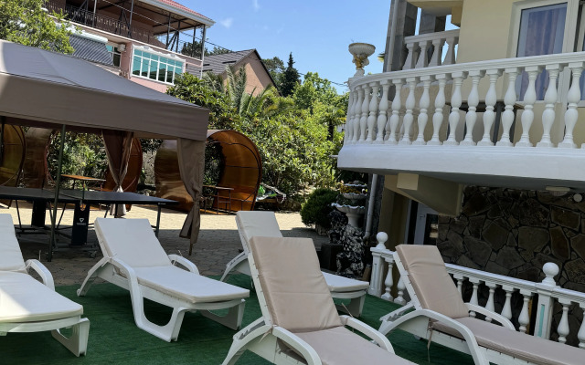 LiDiAnna Guest House