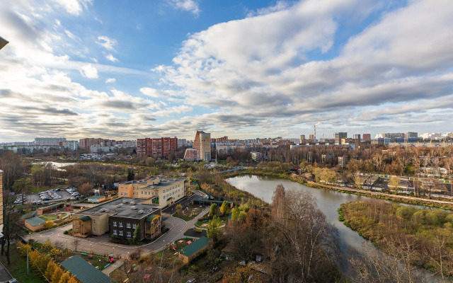 Dizaynerskaya Studiya Na Beregu Reki Flat