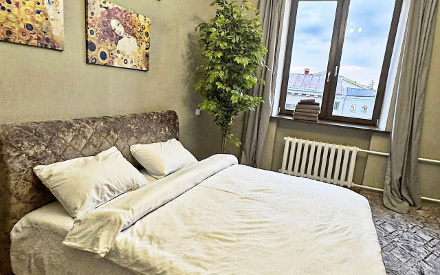 Апартаменты Центр Цирк Зыбитская Трёшка