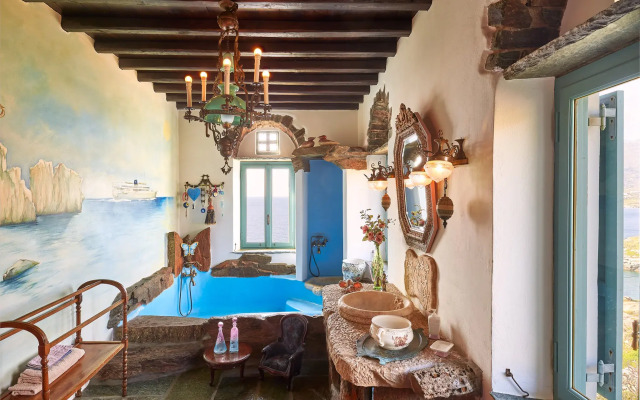 Green n Blue Apartments