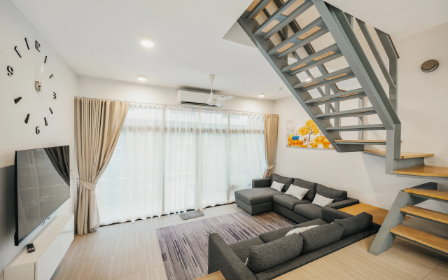 Riana Town Private house