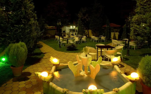 Konti Hotel