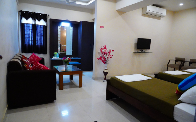 Vjr Mahal and Vinayagam Residency Hotel