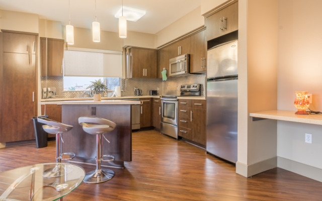 Апартаменты Off to Hollywood