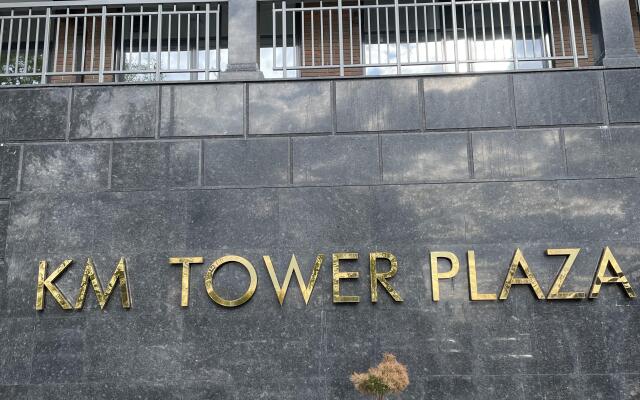 Uyut V KM Tower Plaza Apartments