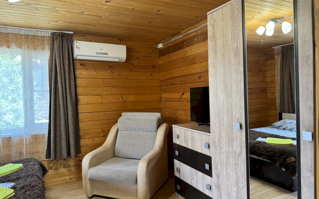 Частный Дом 604 с Балконом Рядом с Пляжем