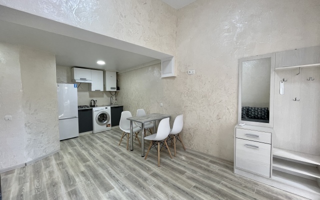 Na Naberezhnoy Yalty Apartments