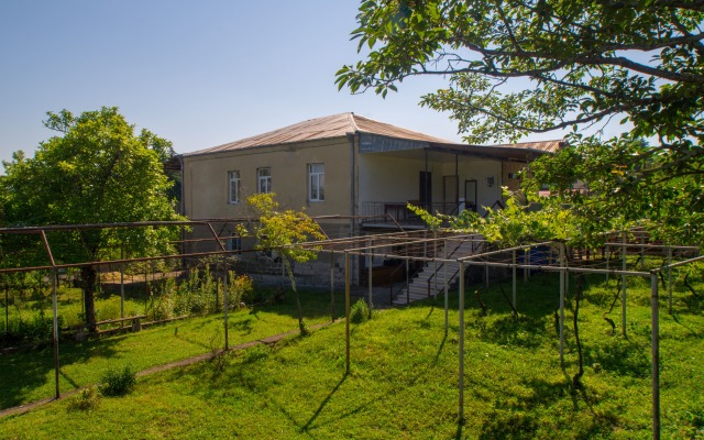 Irakli Guest House
