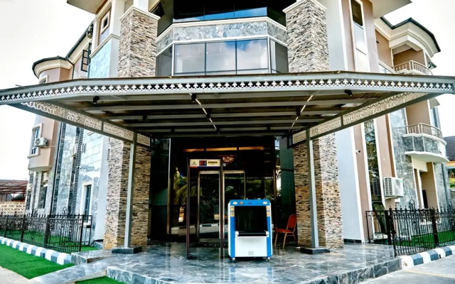 Отель Madina Residences