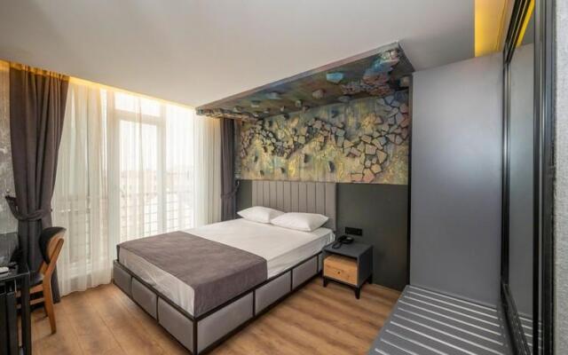 Continental Airport Hotel