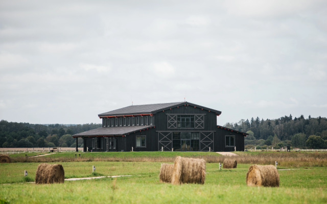 Pine River Country Hotel