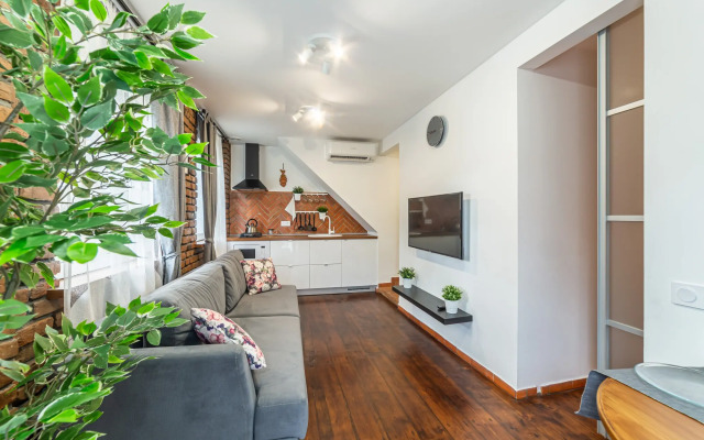 M1C Lyuks Apartments