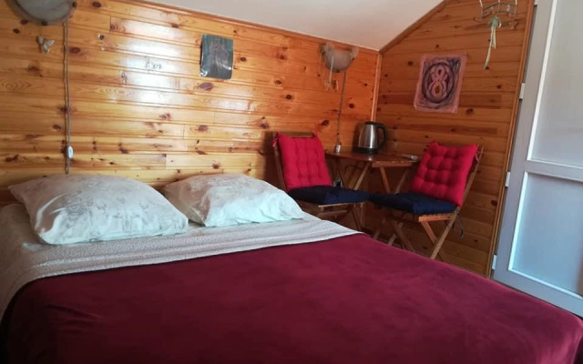 Отель Three Gracia