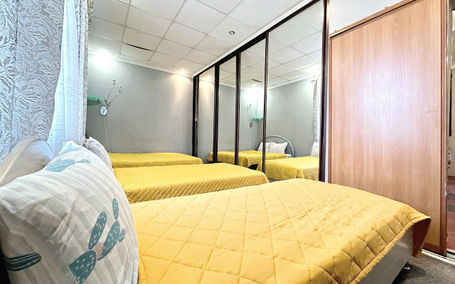 Квартира Четырехкомнатная в Центре на Островского