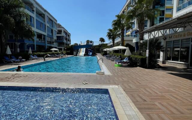 Апартаменты у моря 320 м с балконом