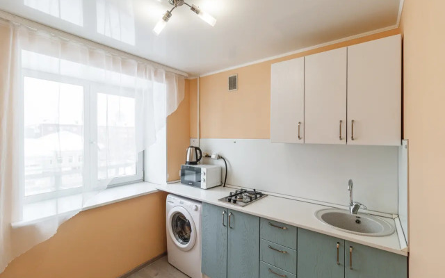 U Transportnoy Akademii Flat