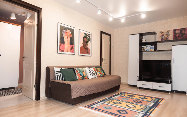 V Samom Serdtse Smolenska Flat