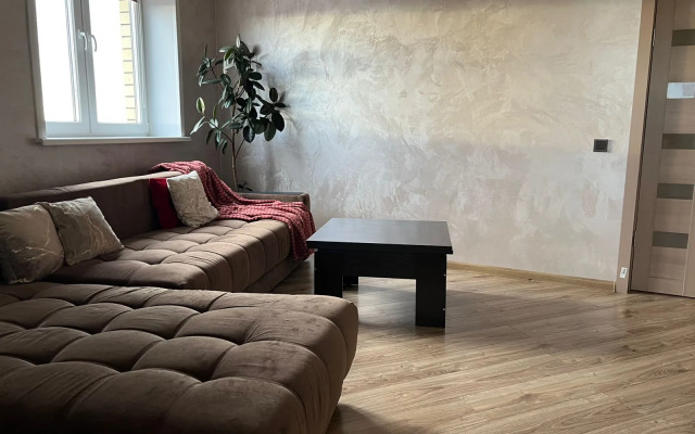 Квартира Двухкомнатная на Гайдара 57к4