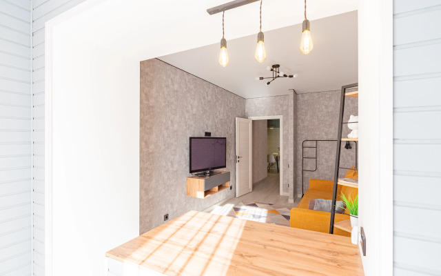 Апартаменты Стильная Евротрешка с Ретро-Проигрывателем