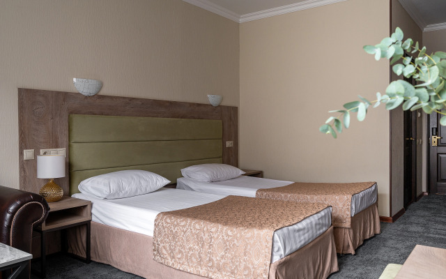 Отель Гала-Альпик