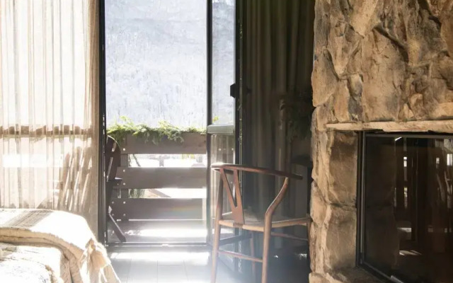 V Stile Shale Apartments