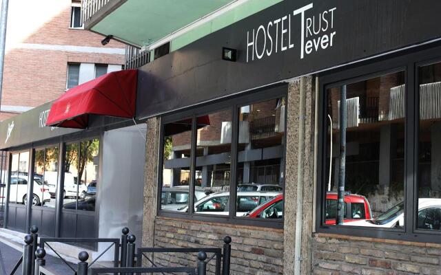 Hostel Trustever