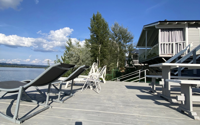 Частный дом  В Зольное Вилладж