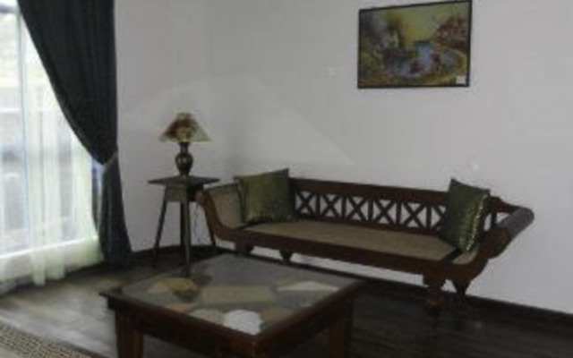 Yoho Pello Lake Resort Hotel