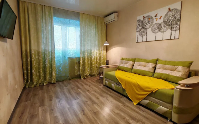 Briant Ryadom S Dalgau Flat