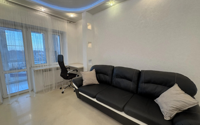 Trekhkomnatnye Apart-Comfort Na Bolshoy Pavlovskoy Apartments