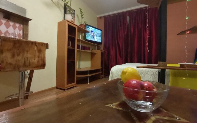 Квартира Live-In-Comfort на Творчества 1к1