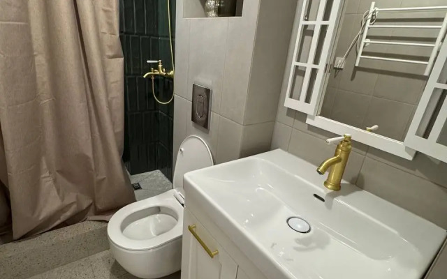 Dizaynerskaya V Tsentre Abkhazii Flat