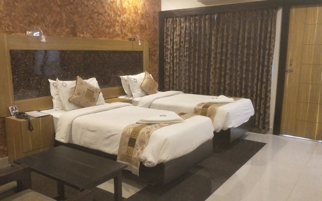 Mayas Hotel