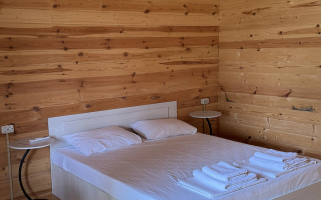 Akatsiya Guest House
