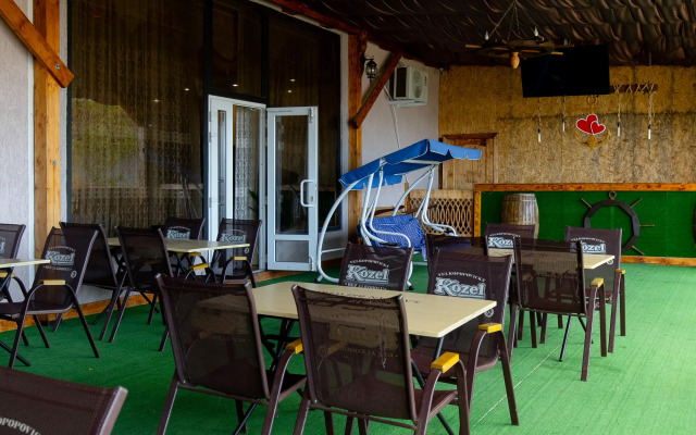 Hotel Yakor