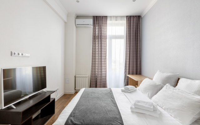 Апартаменты БонАпарт 3-х комнатные на Кутузовском проспекте 30