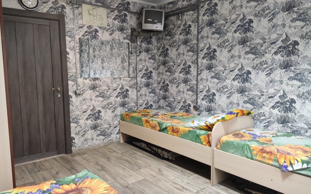 Podsolnuh Hostel
