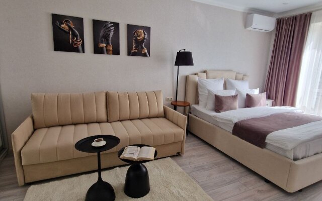 Flatirini s panoramnymi oknami v Zhk Vesna Flat