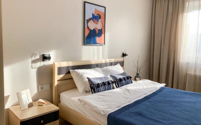 Na Topolinoj Allee s Prostornoj Kuhnej Flat