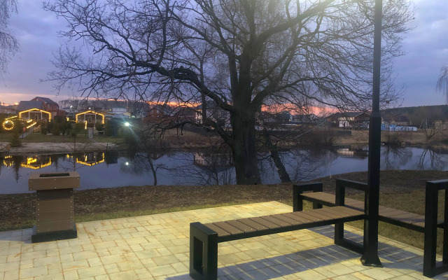 Частный дом дом у озера с чаном и баней