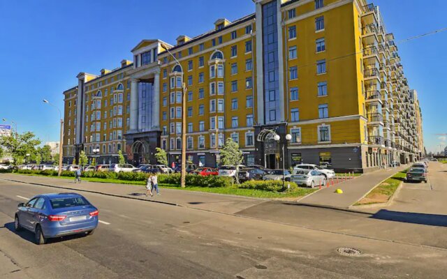 Samotsvet Na Naberezhnoy Obvodnogo Kanala 108 Apartments