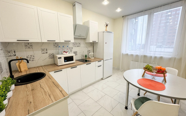 S zaseleniem 24/7 luchshiy servis posutochno 50 Flat