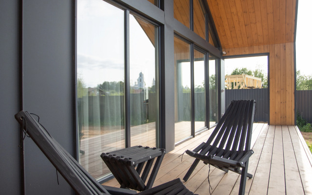 Barnhauz U Ozera Private house