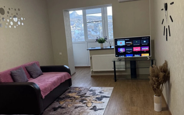 Stilnaya V Elitnom Dome Flat