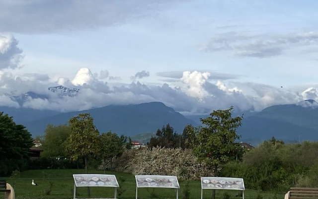 Na Veseloy 82/1b Flat