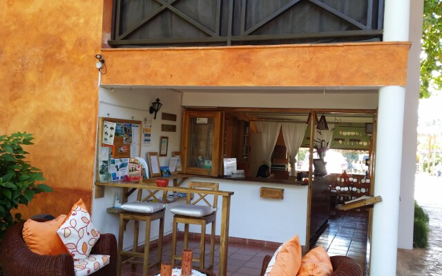 Residencia Del Paseo Apart-Hotel