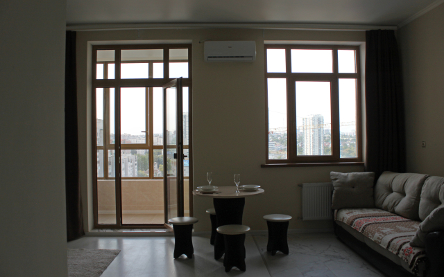 Na Bakinskoy Apartments